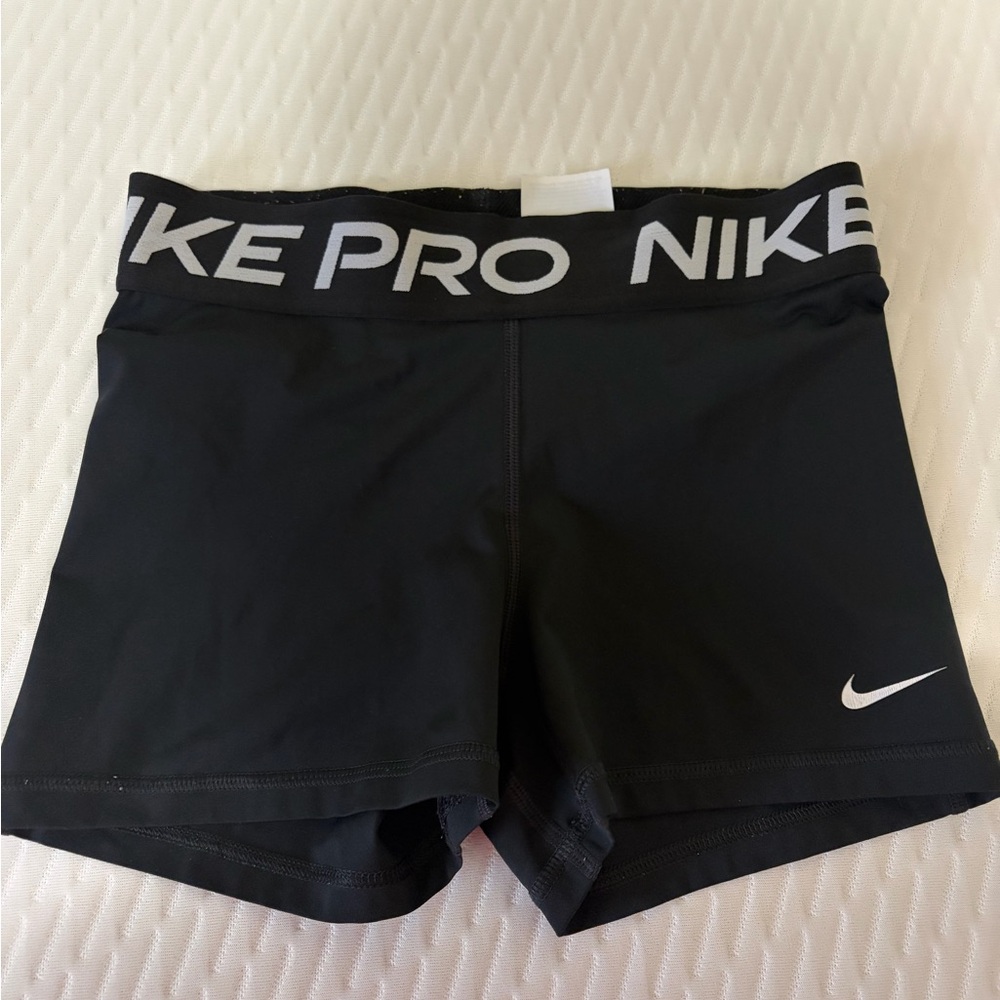 Nike Pro Women's Athletic Black Shorts